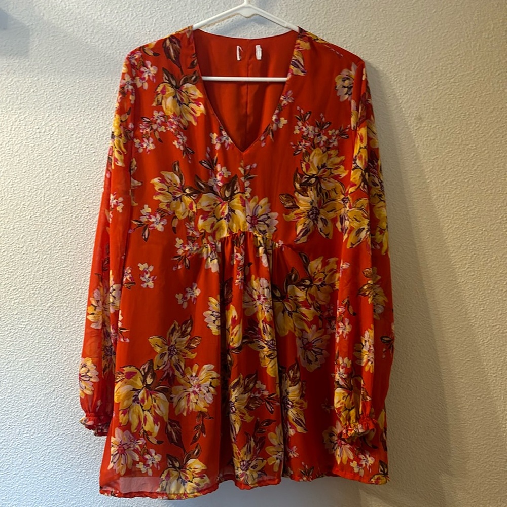 No brand or size boho vneck blouse fits like a large